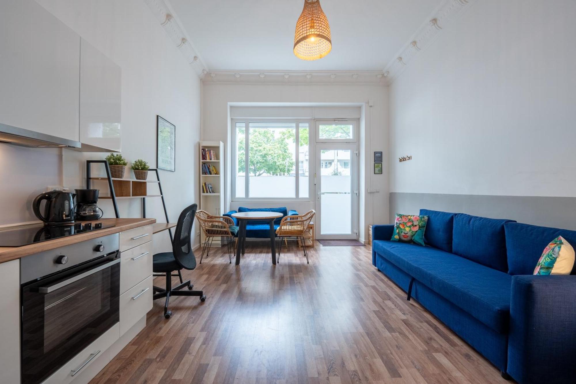 Modern, Central Flat With Workspace Berlin Exterior photo