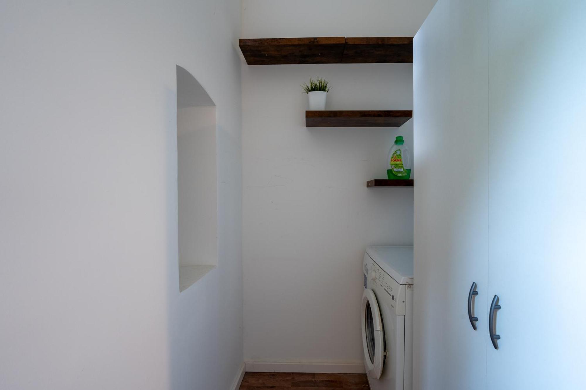 Modern, Central Flat With Workspace Berlin Exterior photo