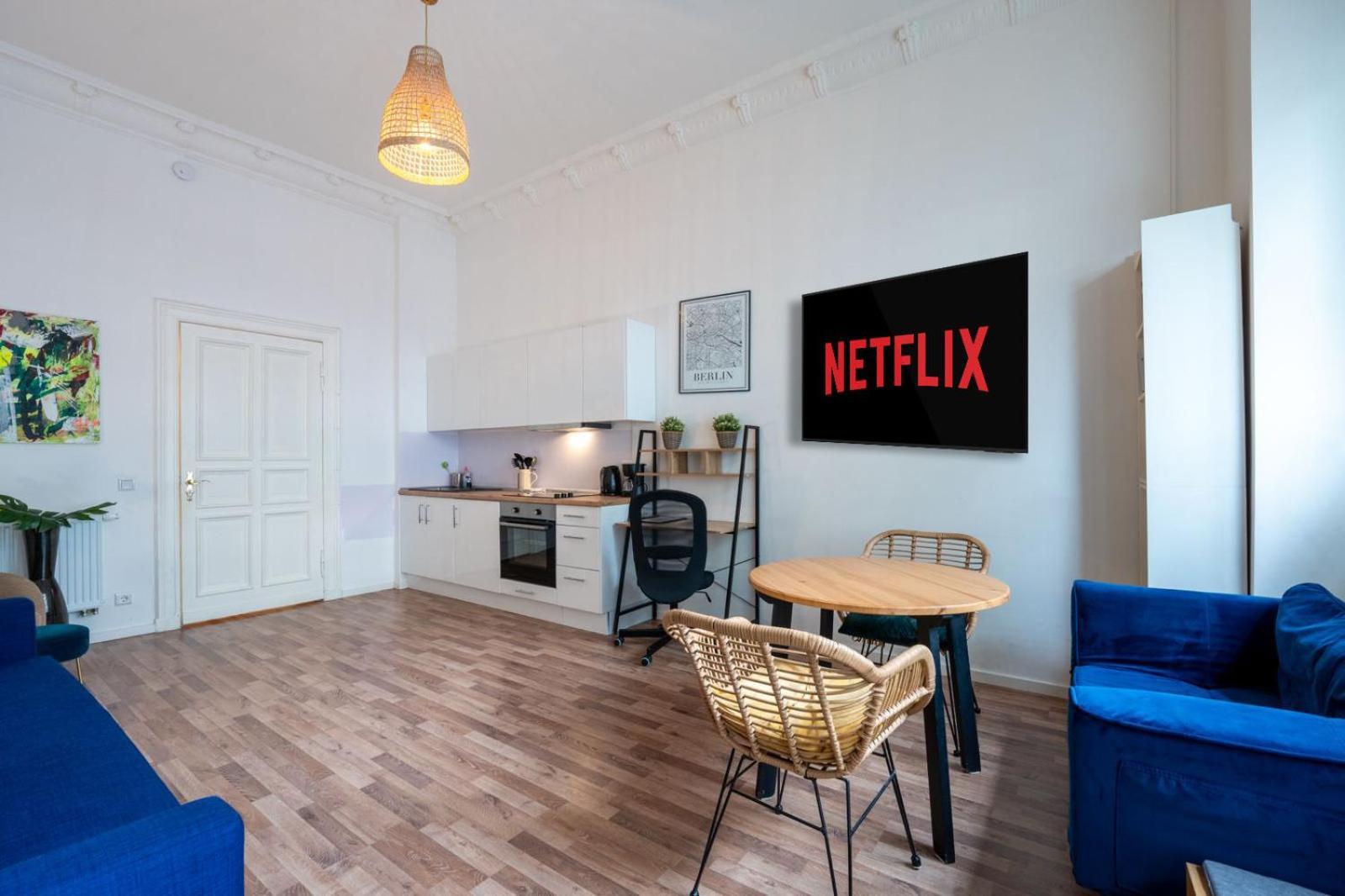 Modern, Central Flat With Workspace Berlin Exterior photo